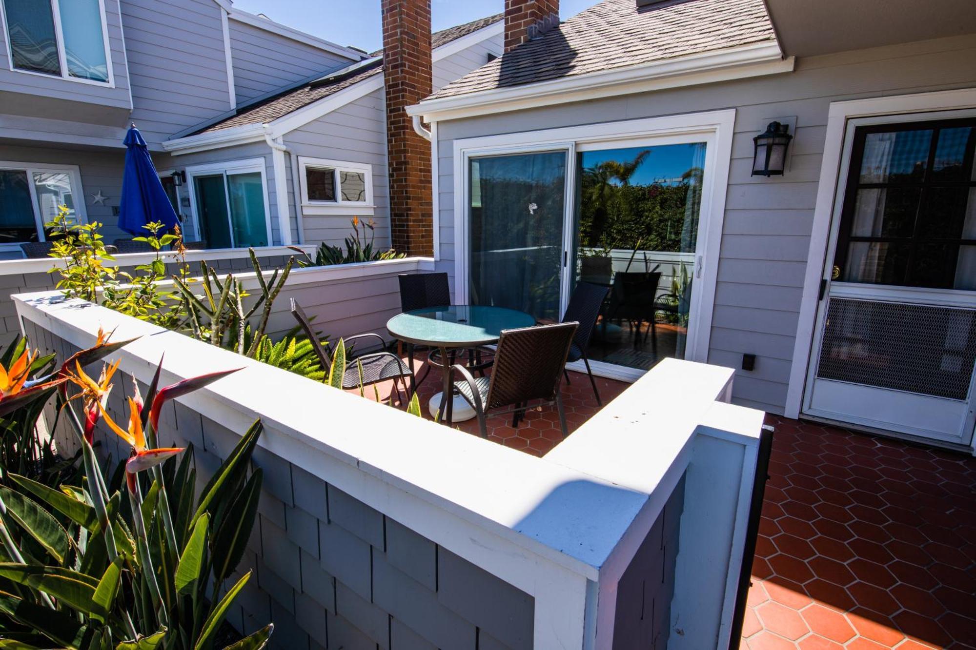Monthly Rental, Coronado Style Town *
