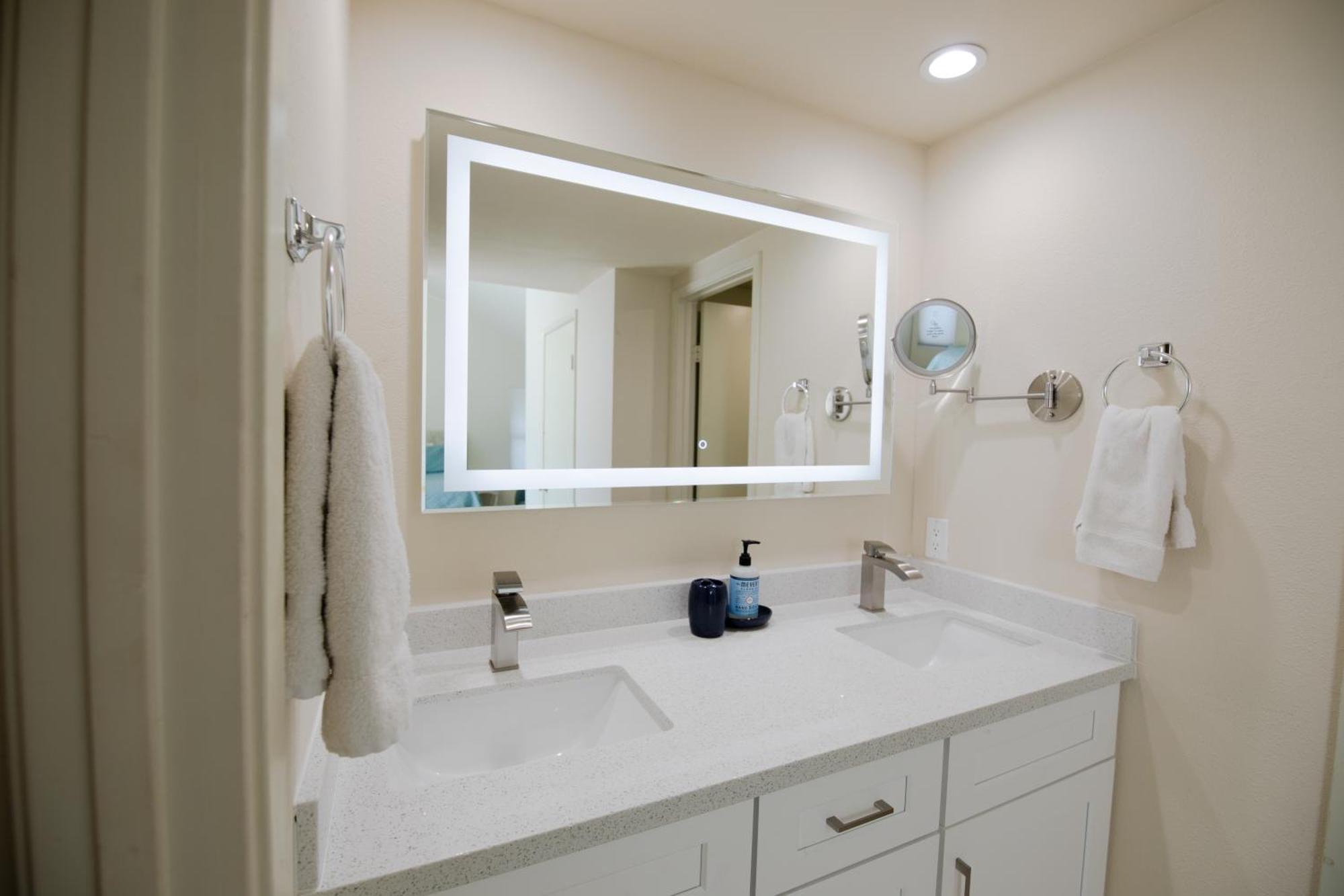 Monthly Rental, Coronado Style Town Holiday home *